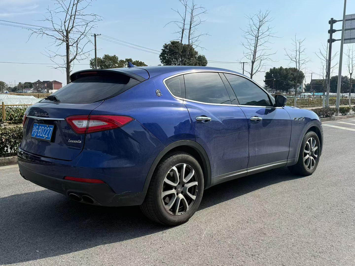 Maserati Levante 2018 thumb 4