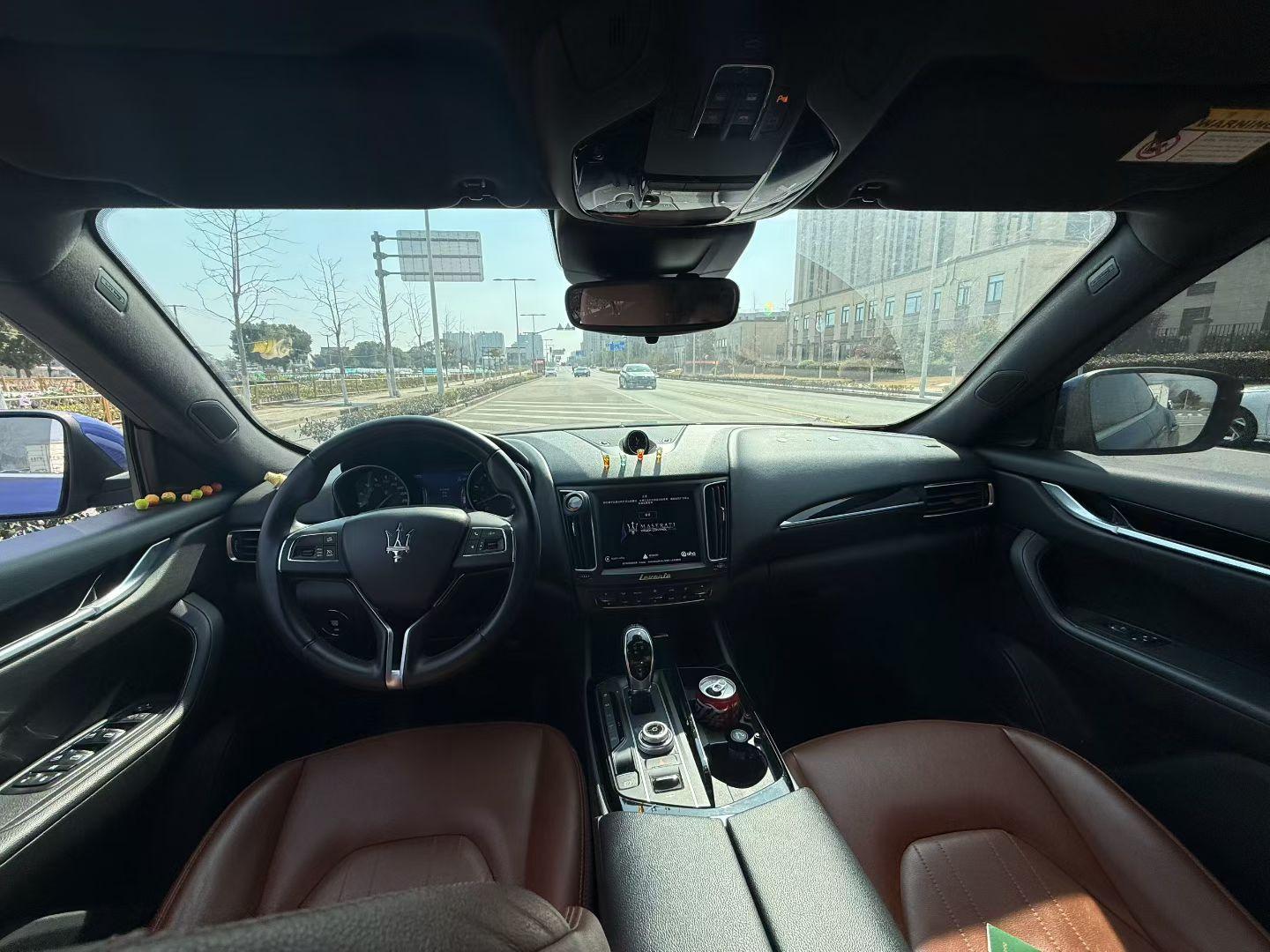 Maserati Levante 2018 thumb 5