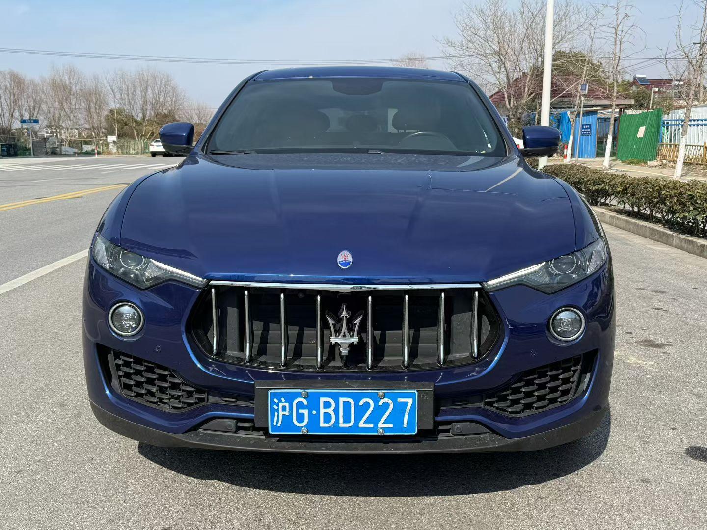Maserati Levante 2018 thumb 9