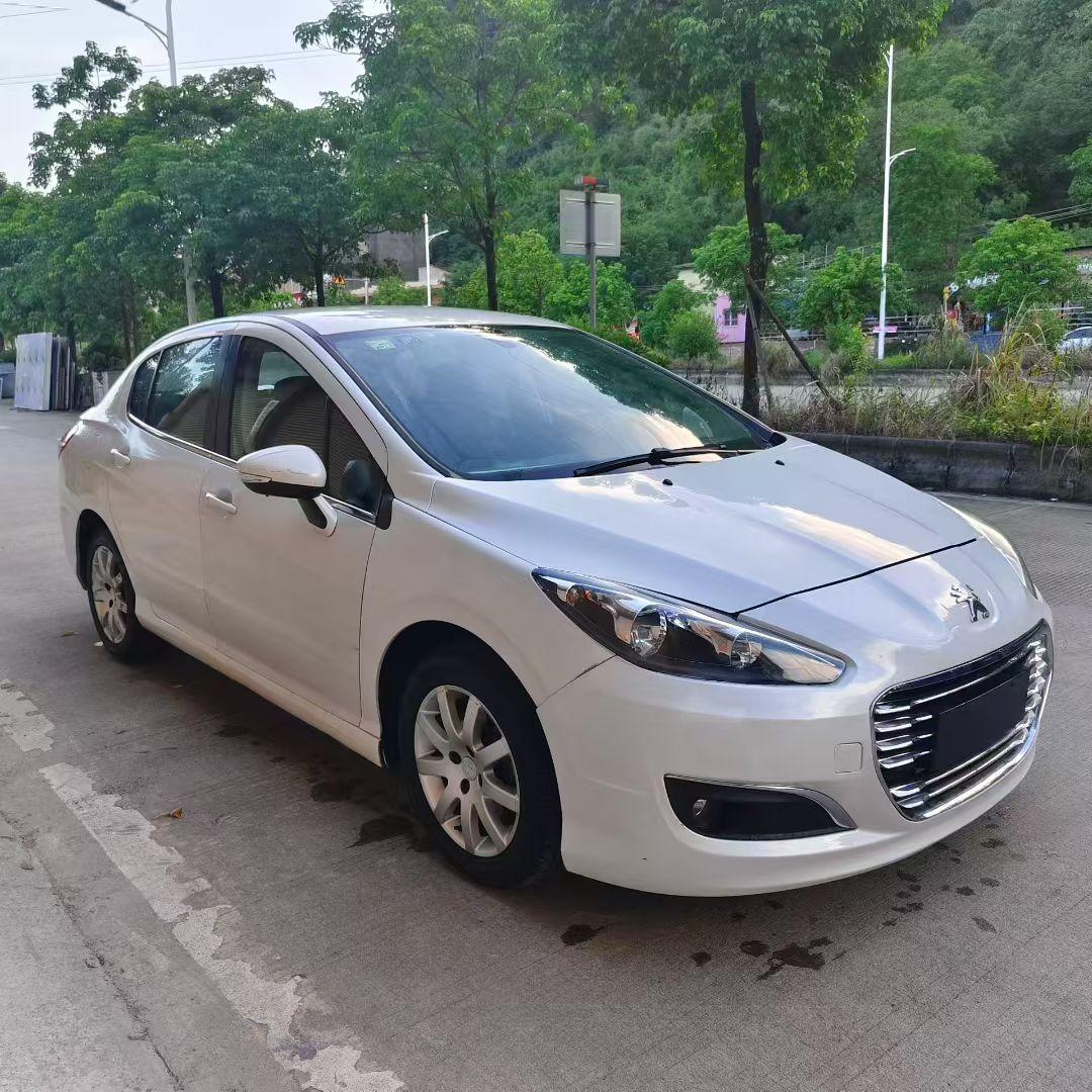 Peugeot 308 2015 thumb 10