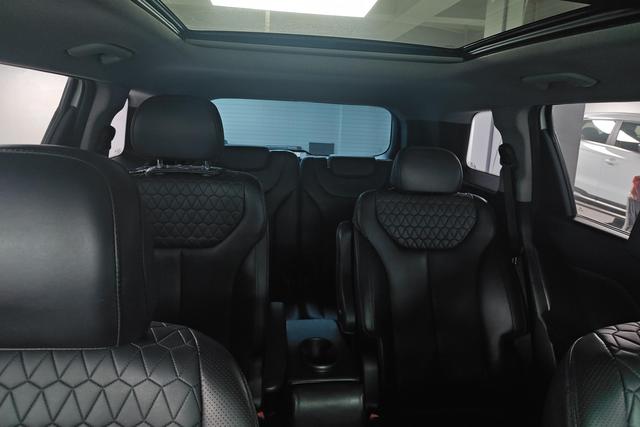 Hyundai Santa Fe 2019 thumb 8