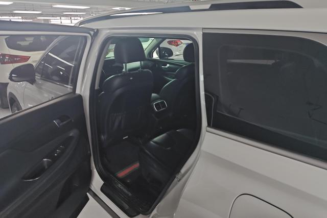 Hyundai Santa Fe 2019 thumb 10