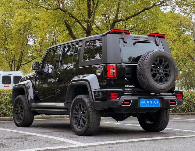 BJ 40 2023 thumb 4