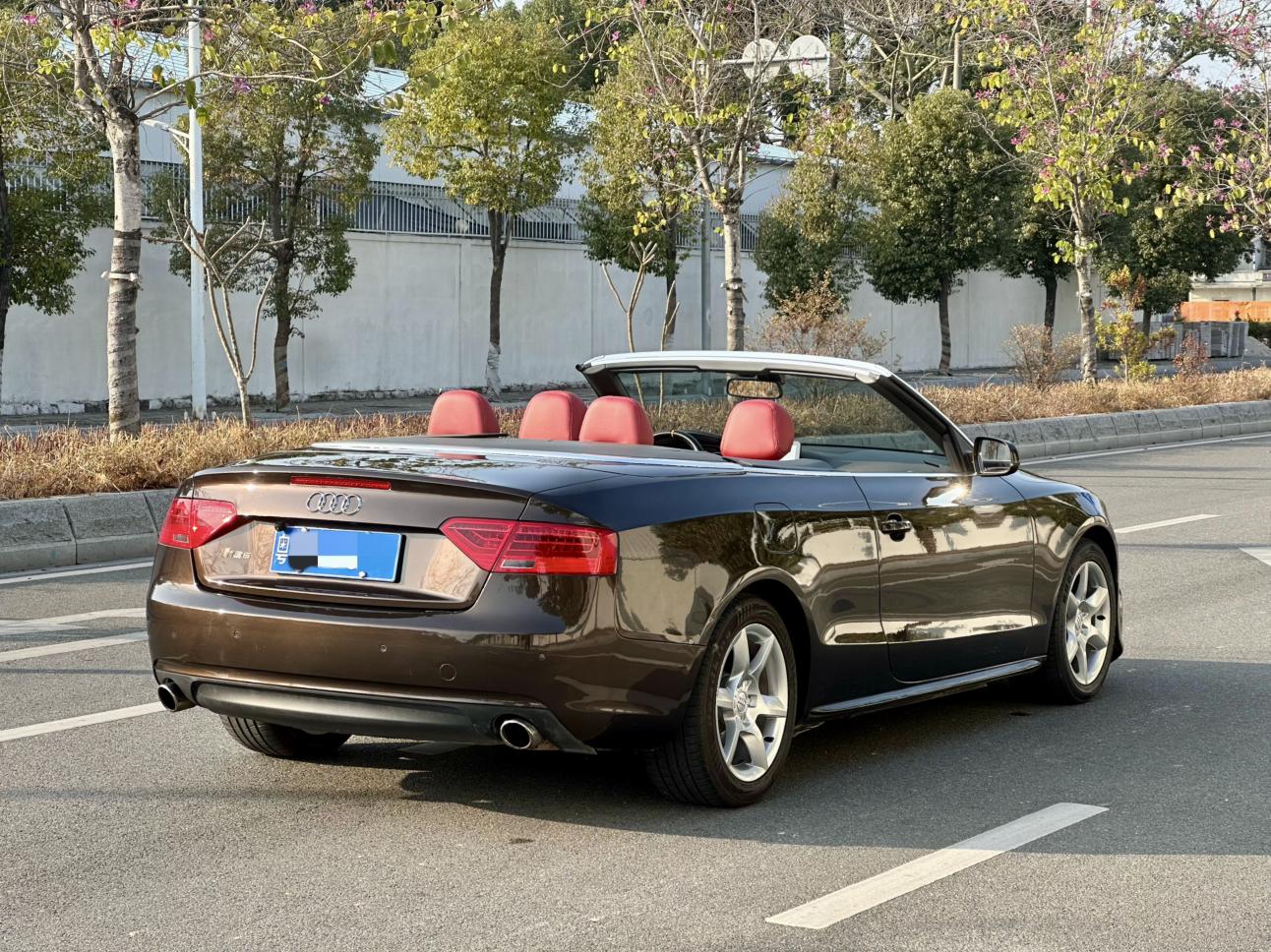 Audi A5 2012 thumb 4