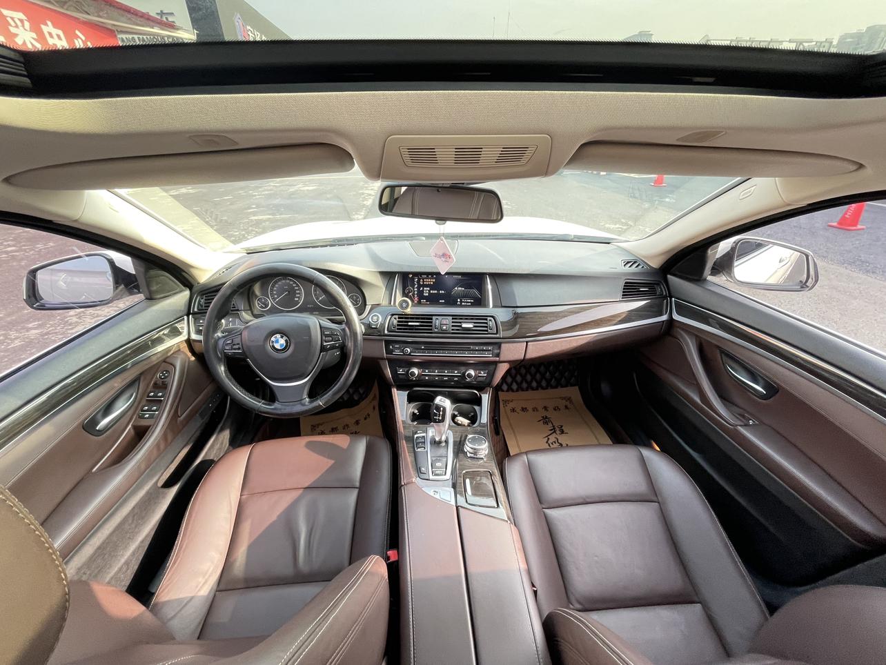 BMW 5 серии 2016 thumb 10
