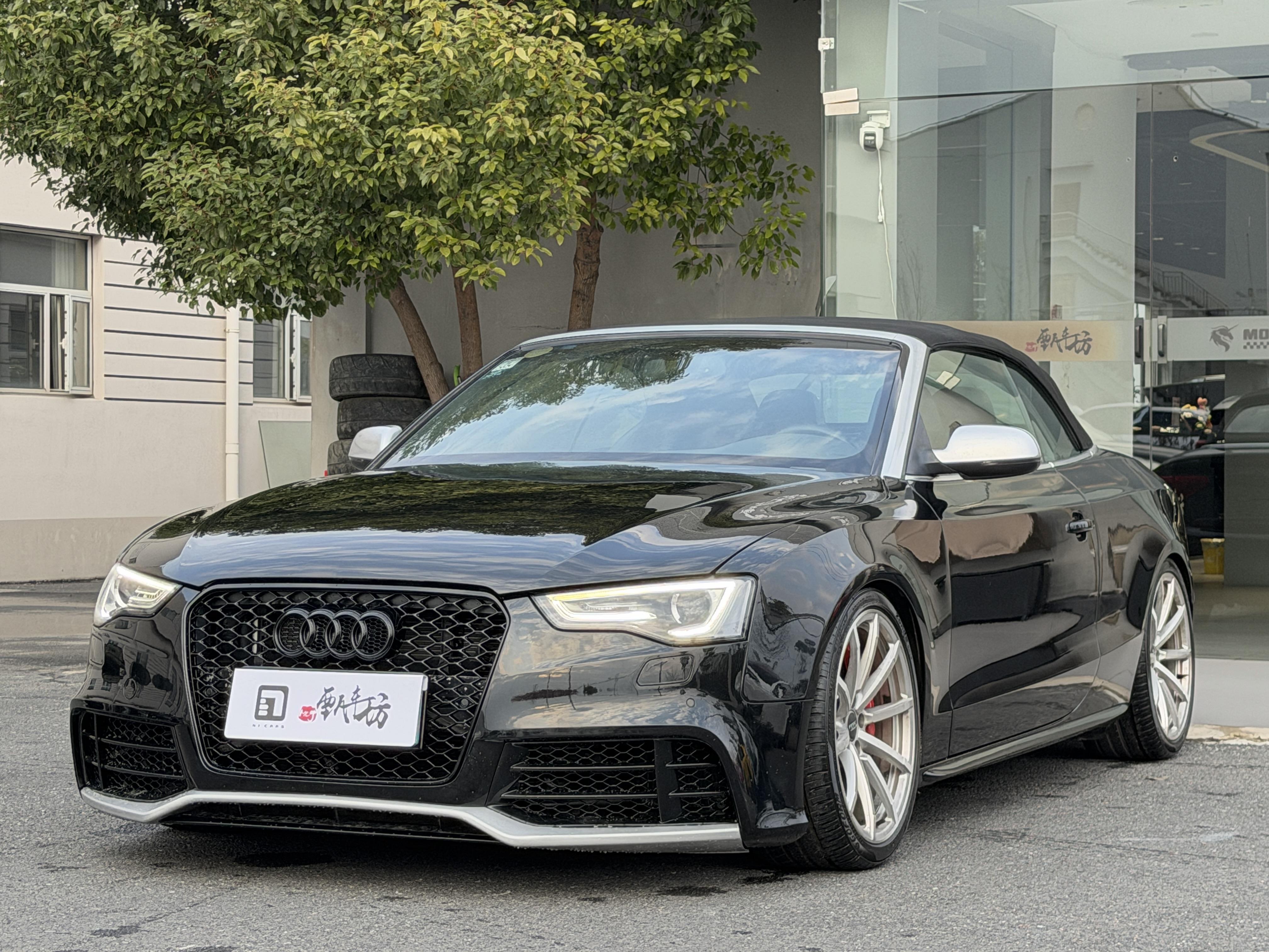 Audi S5 2010 thumb 8