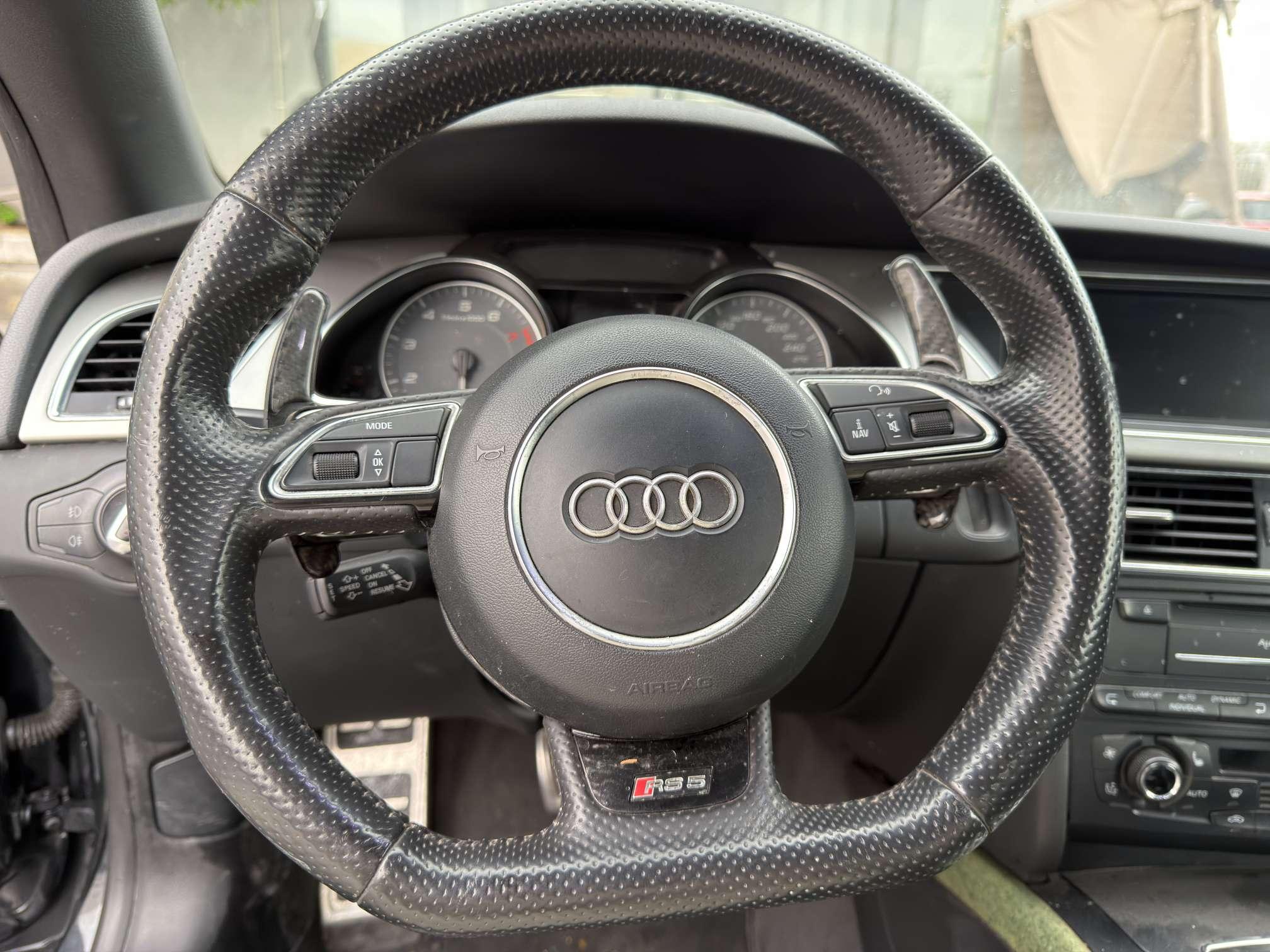 Audi S5 2010 thumb 12