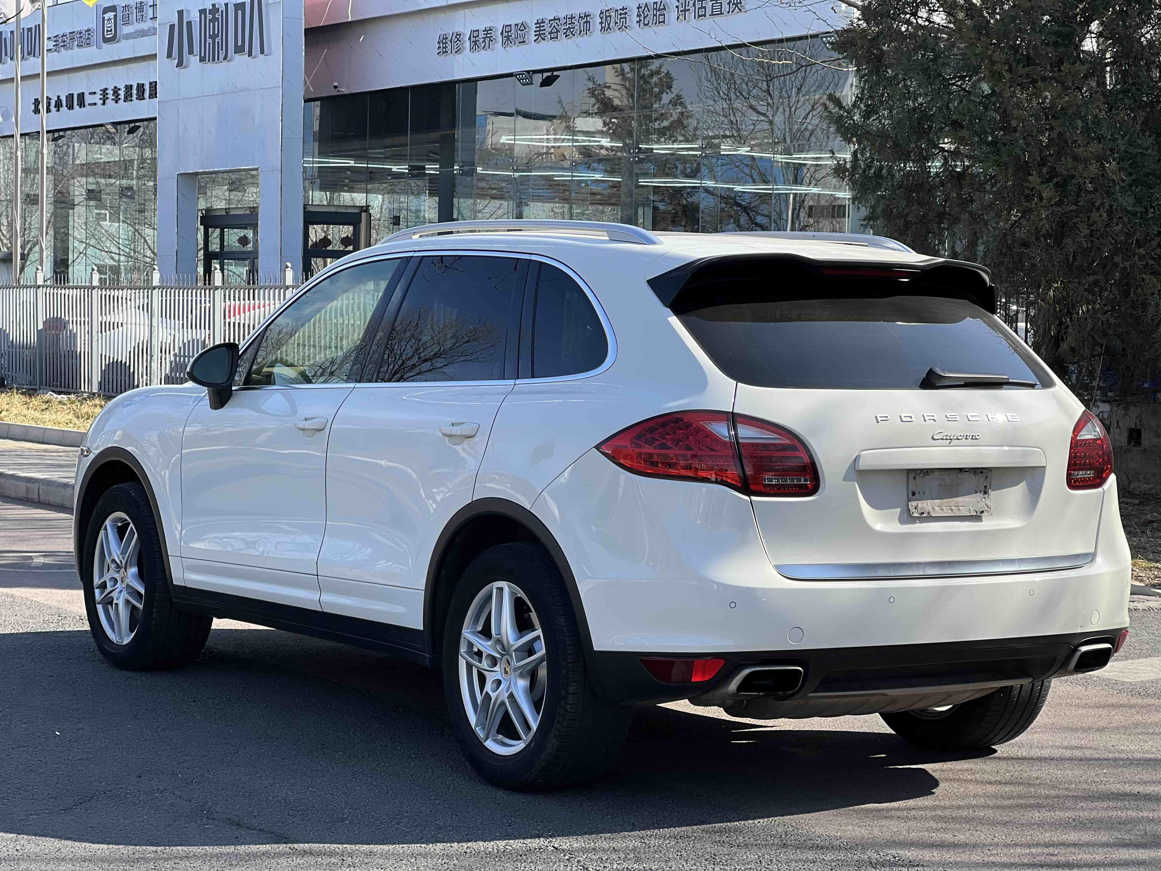 Porsche Cayenne 2011 thumb 2