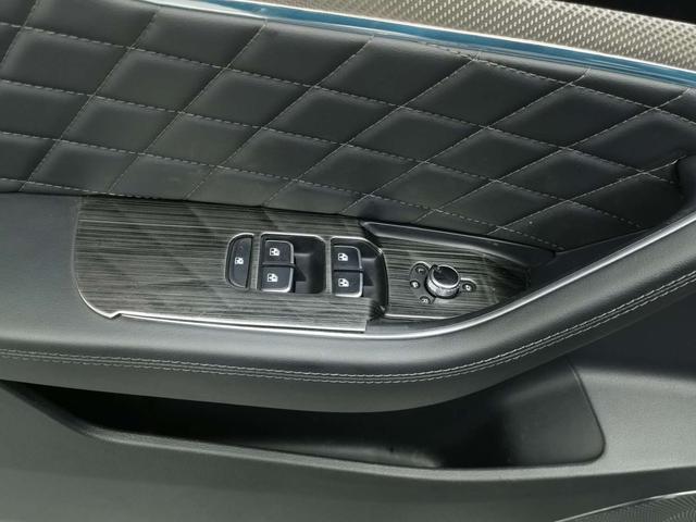 Hongqi HS5 2019 thumb 5