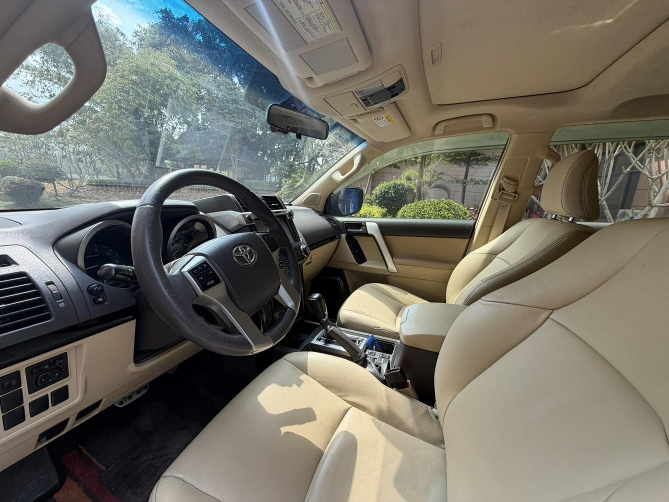 Toyota Land Cruiser Prado 2014 thumb 6