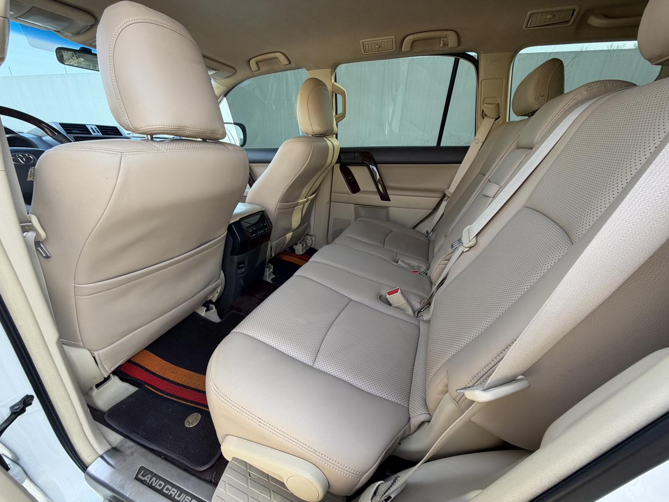 Toyota Land Cruiser Prado 2015 thumb 7