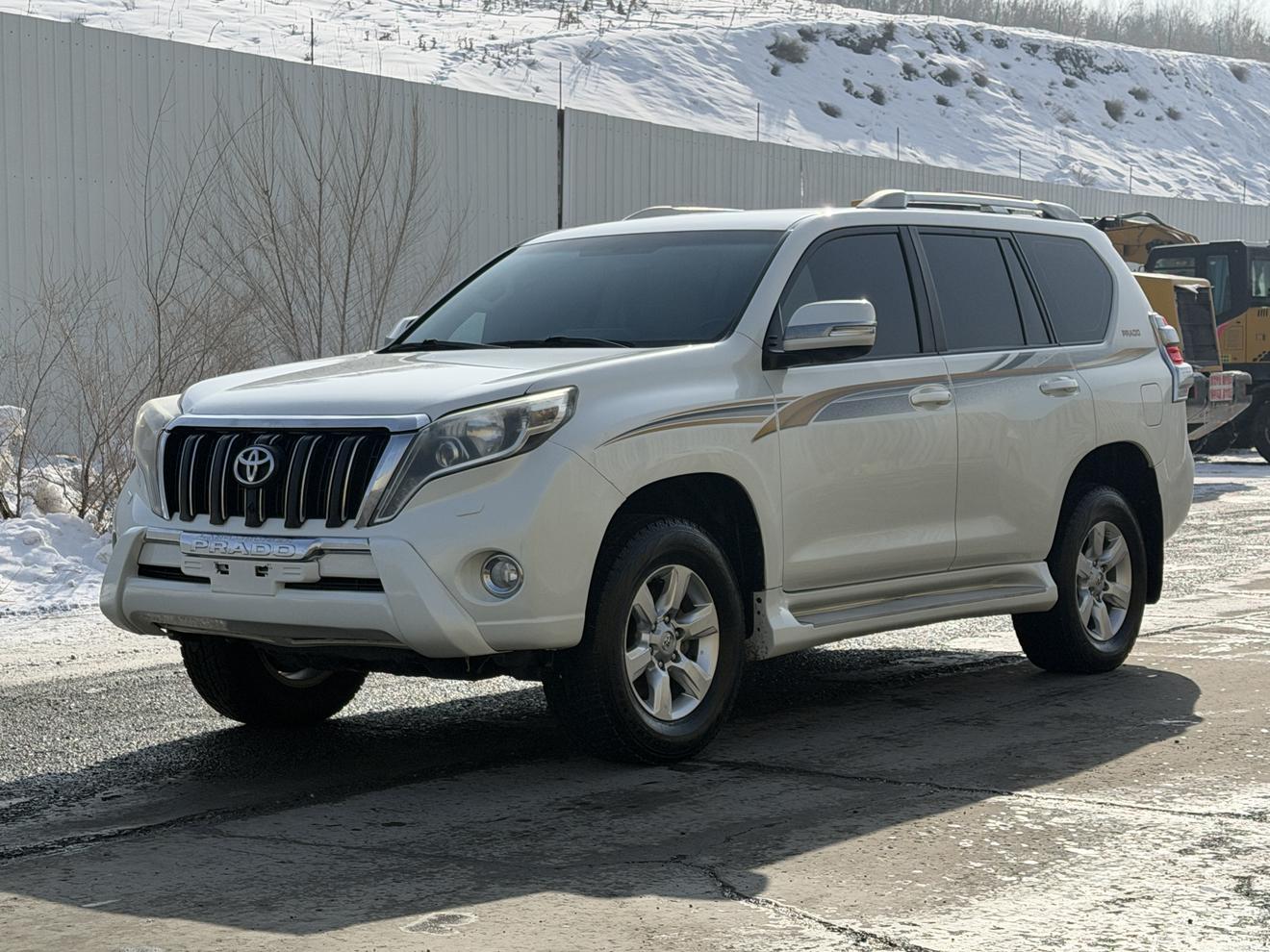 Toyota Land Cruiser Prado 2015 thumb 8