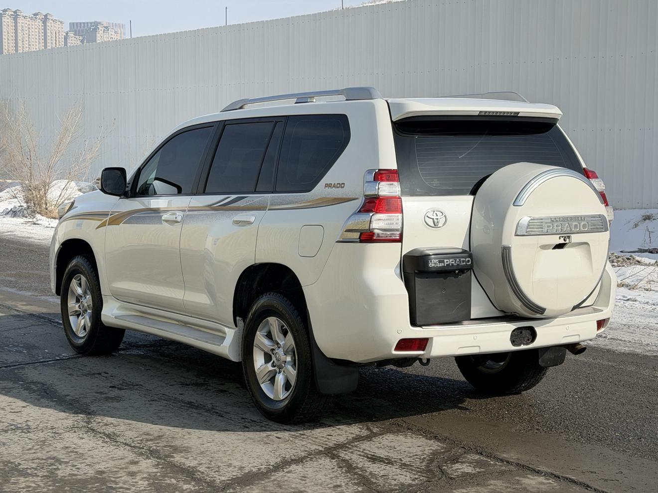 Toyota Land Cruiser Prado 2015 thumb 11