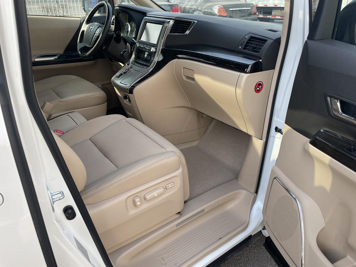 Toyota Alphard 2013 thumb 5