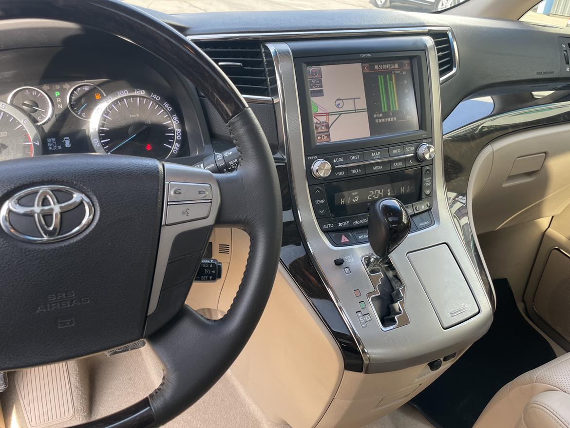 Toyota Alphard 2013 thumb 7