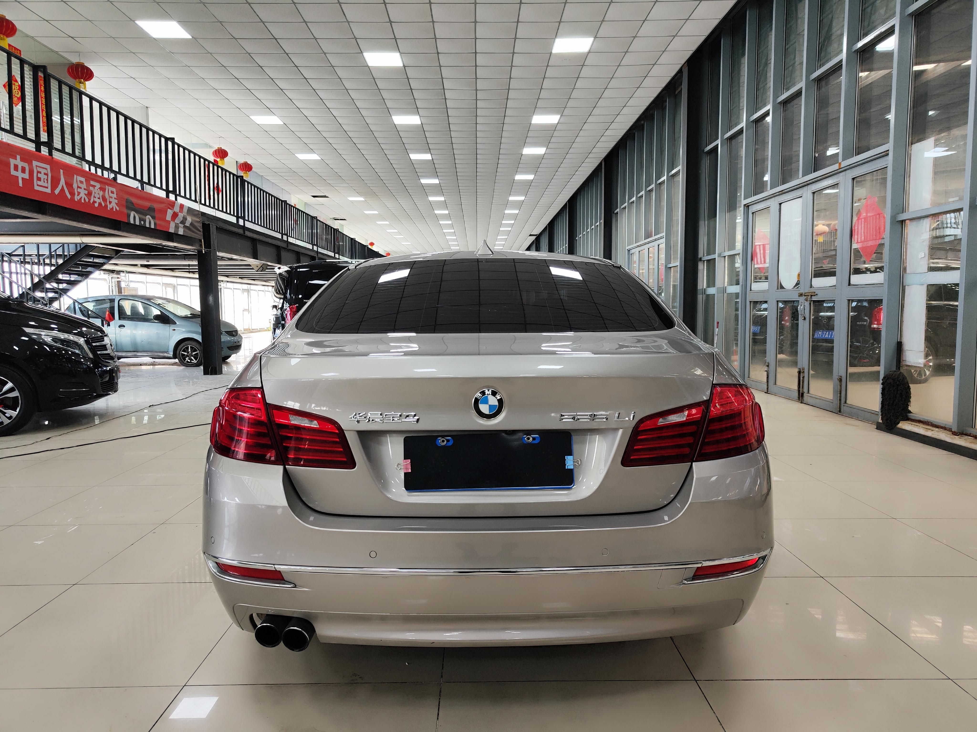 BMW 5 серии 2015 thumb 3