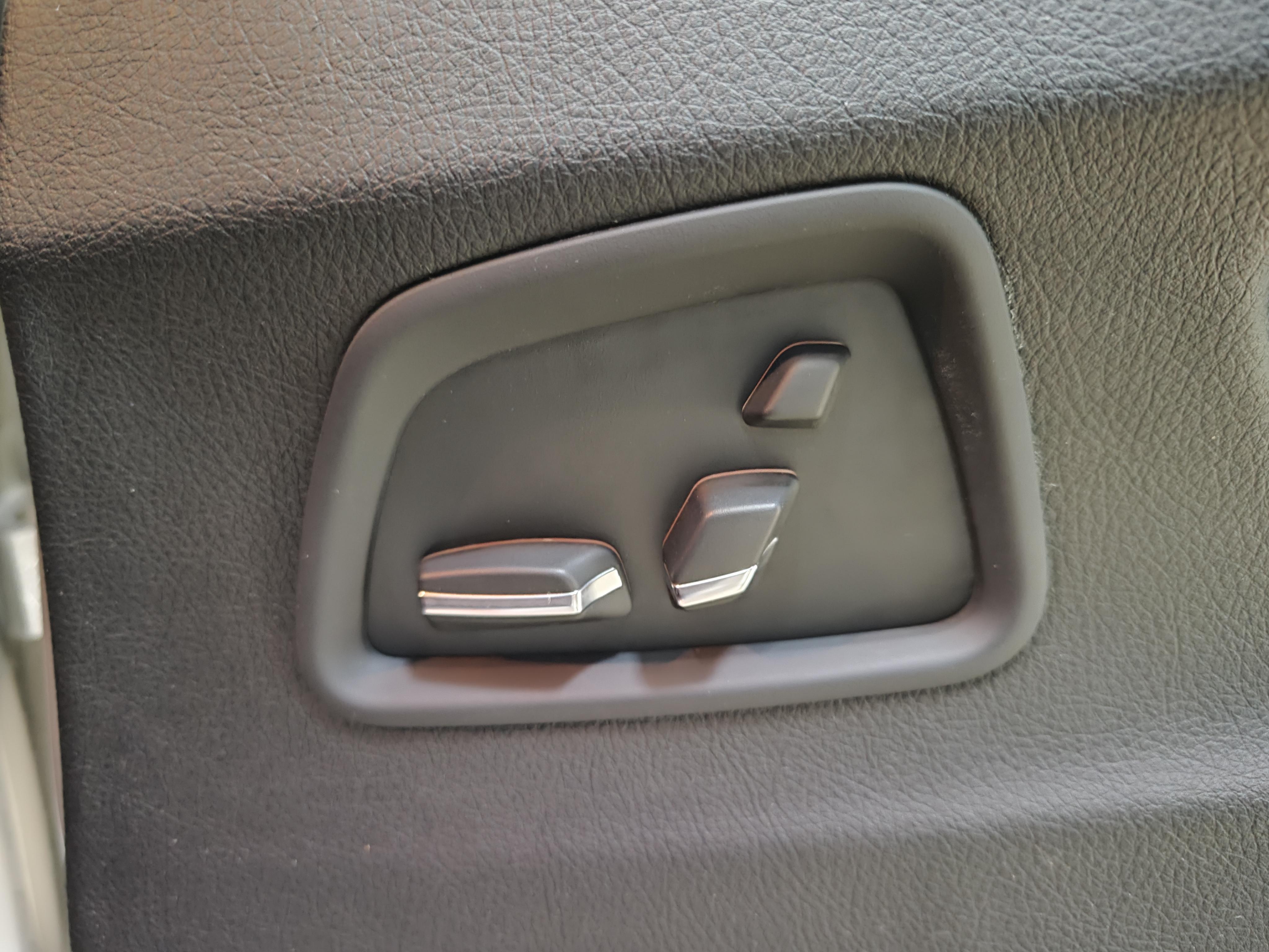 BMW 5 серии 2015 thumb 6