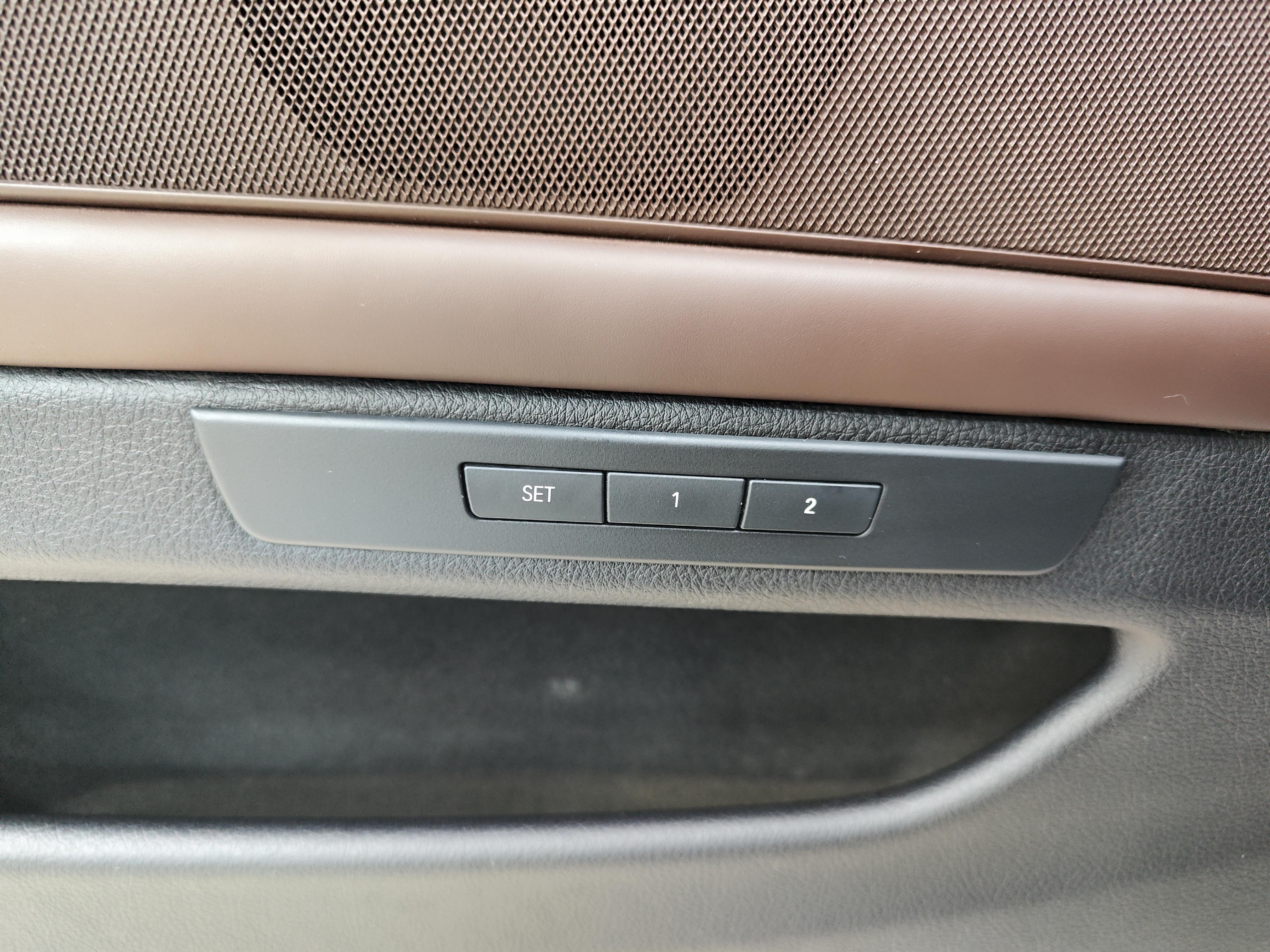 BMW 5 серии 2015 thumb 7