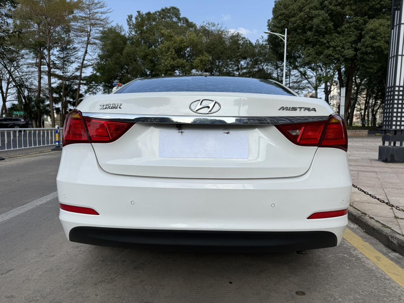 Hyundai Mistra 2015 thumb 3