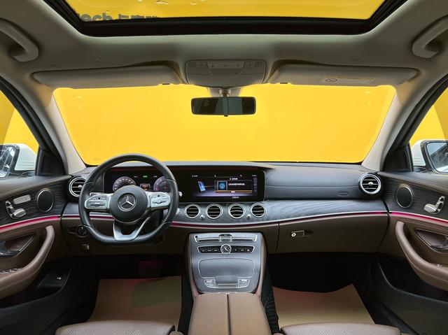 Mercedes-Benz E-Class 2019 thumb 12
