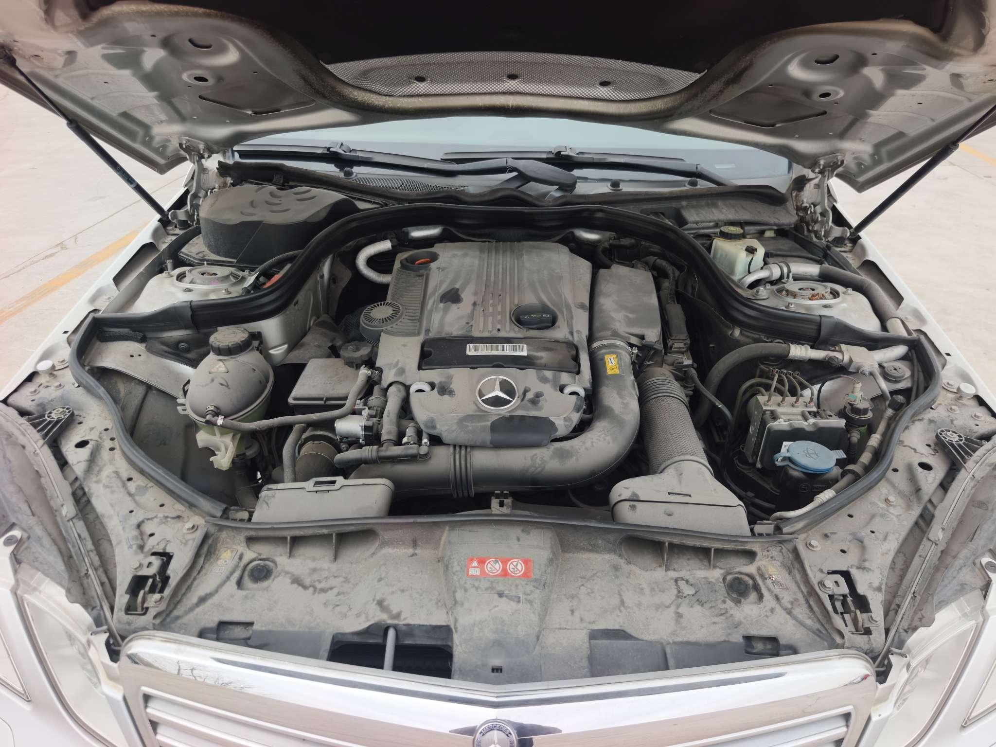 Mercedes-Benz E-Class 2011 thumb 6