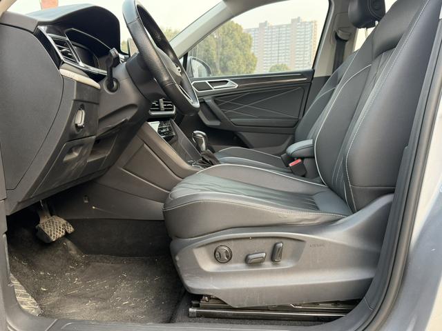 Volkswagen Tiguan 2022 thumb 2