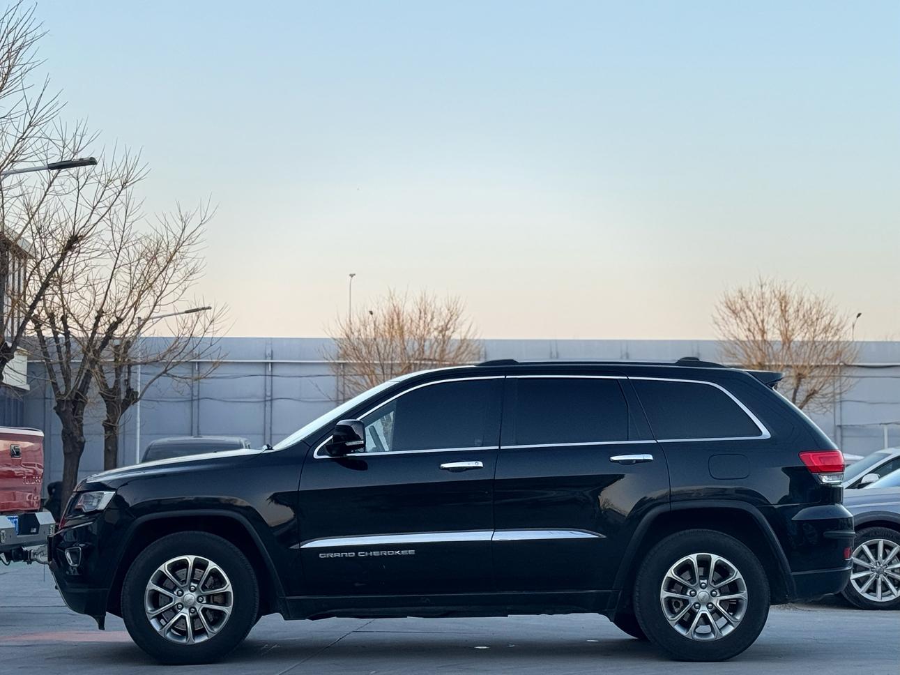 Jeep Grand Cherokee 2016 thumb 2