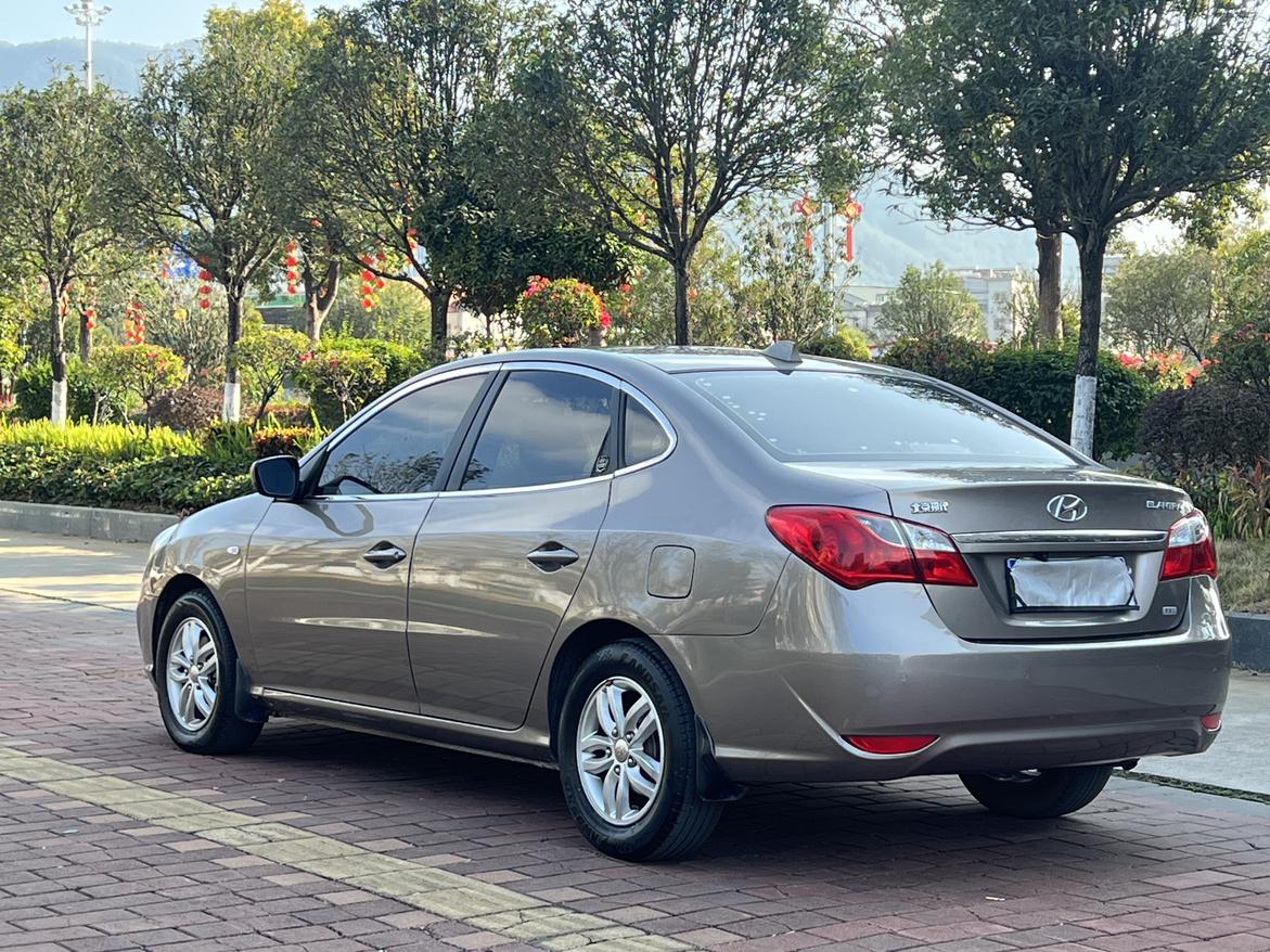 Hyundai Elantra 2014 thumb 2