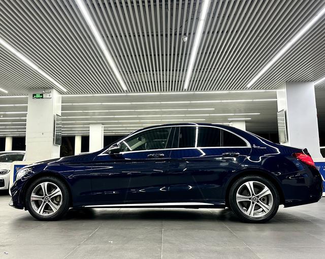 Mercedes-Benz C-Class 2020 thumb 5