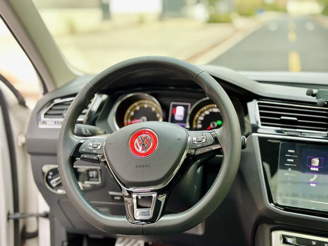 Volkswagen Tiguan 2019 thumb 10