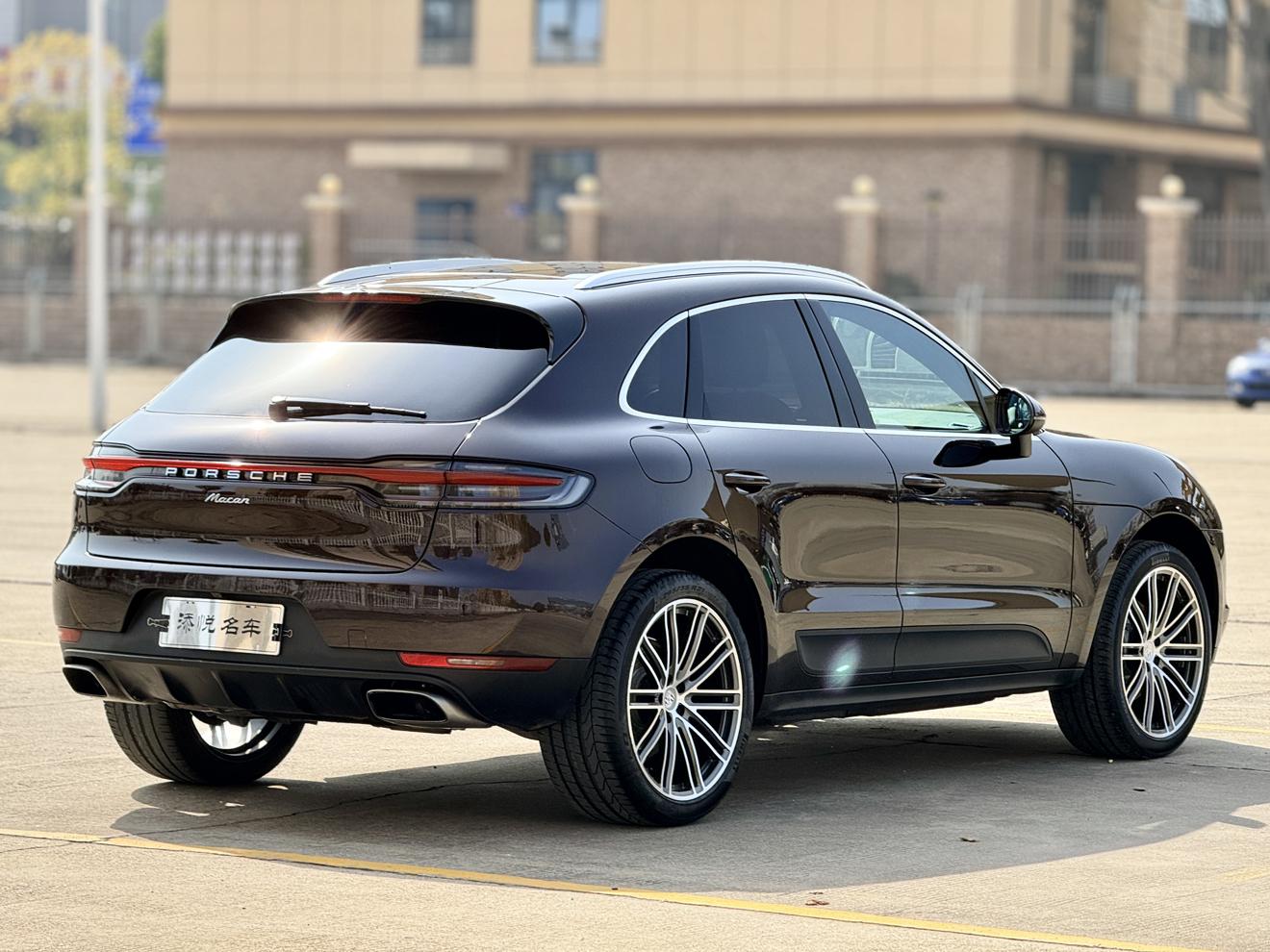 Porsche Macan 2019 thumb 5