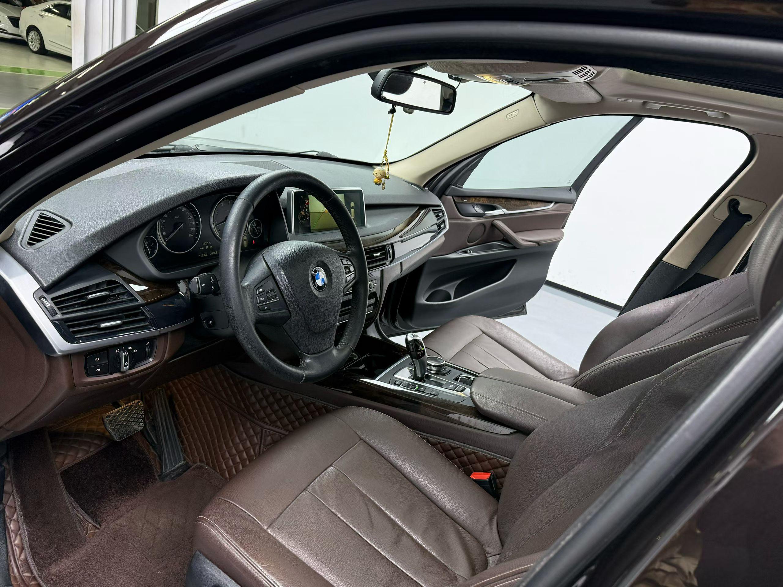 BMW X5 2015 thumb 5