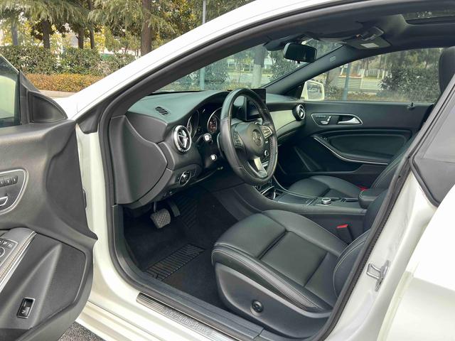 Mercedes-Benz CLA 2018 thumb 7