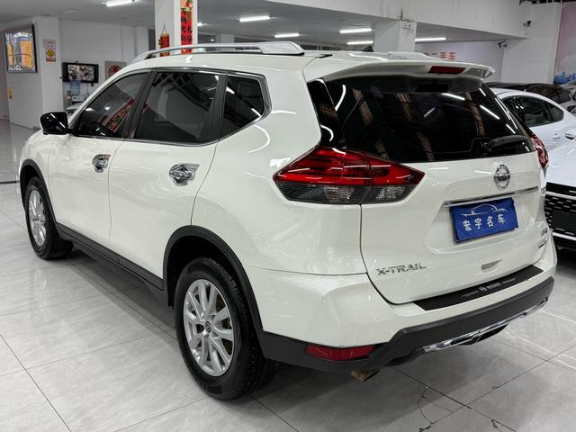 Nissan X-Trail 2019 thumb 4