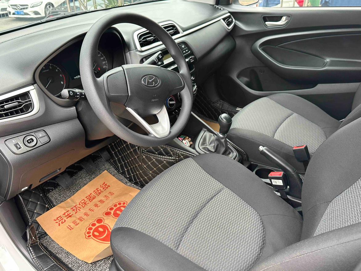 Hyundai Solaris 2021 thumb 8