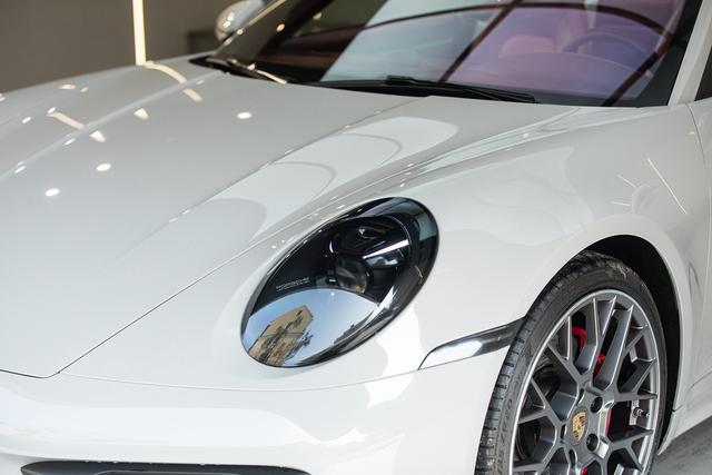 Porsche 911 2022 thumb 5