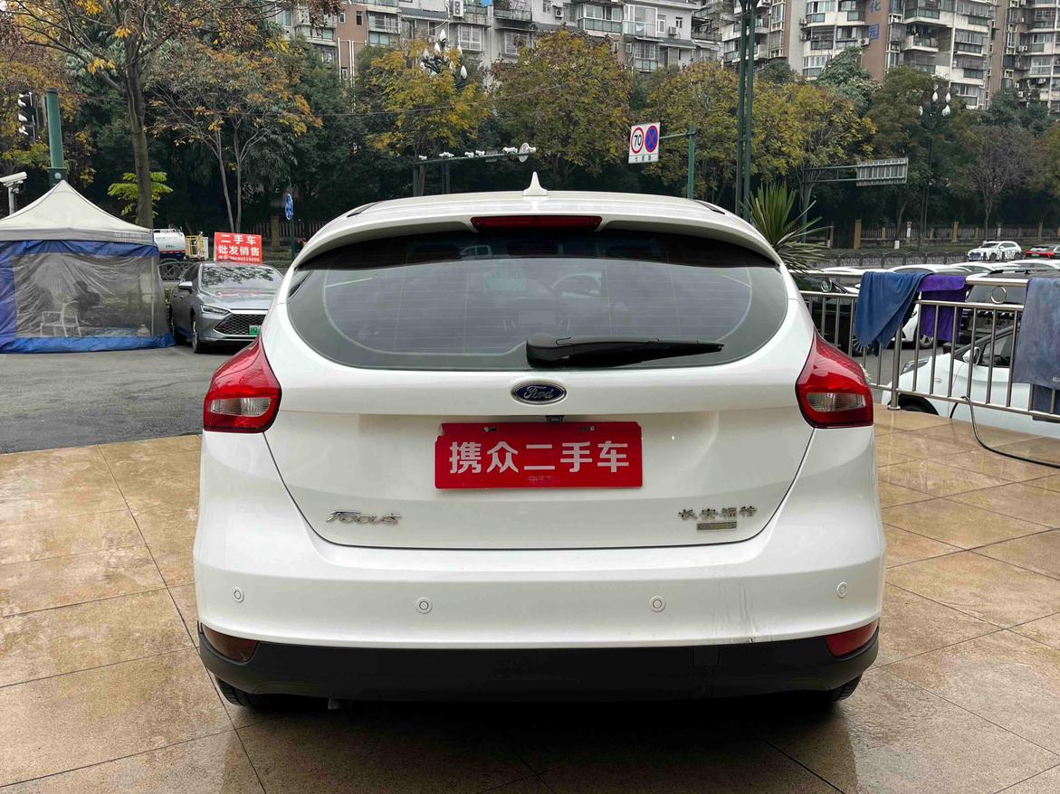 Ford Focus ST 2017 thumb 4