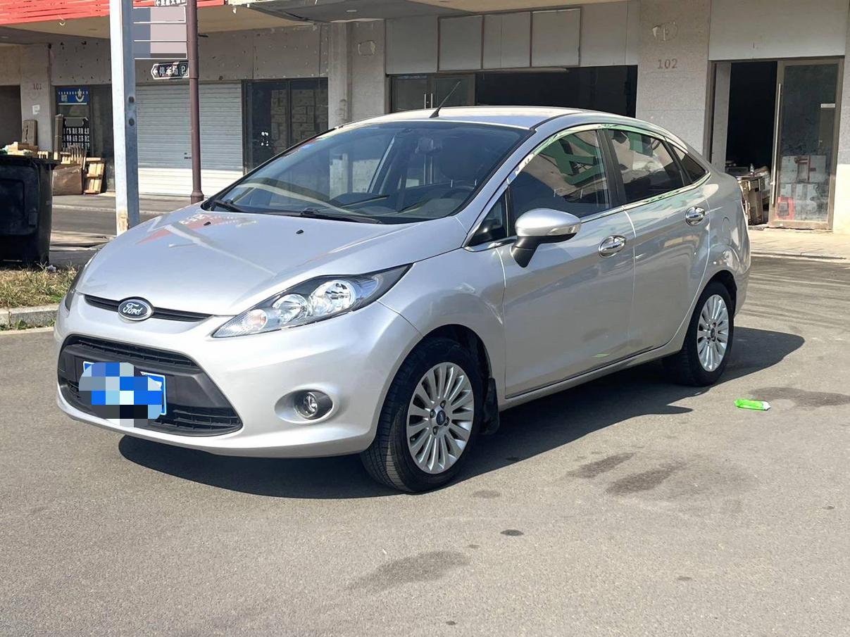 Ford Fiesta 2012 thumb 8