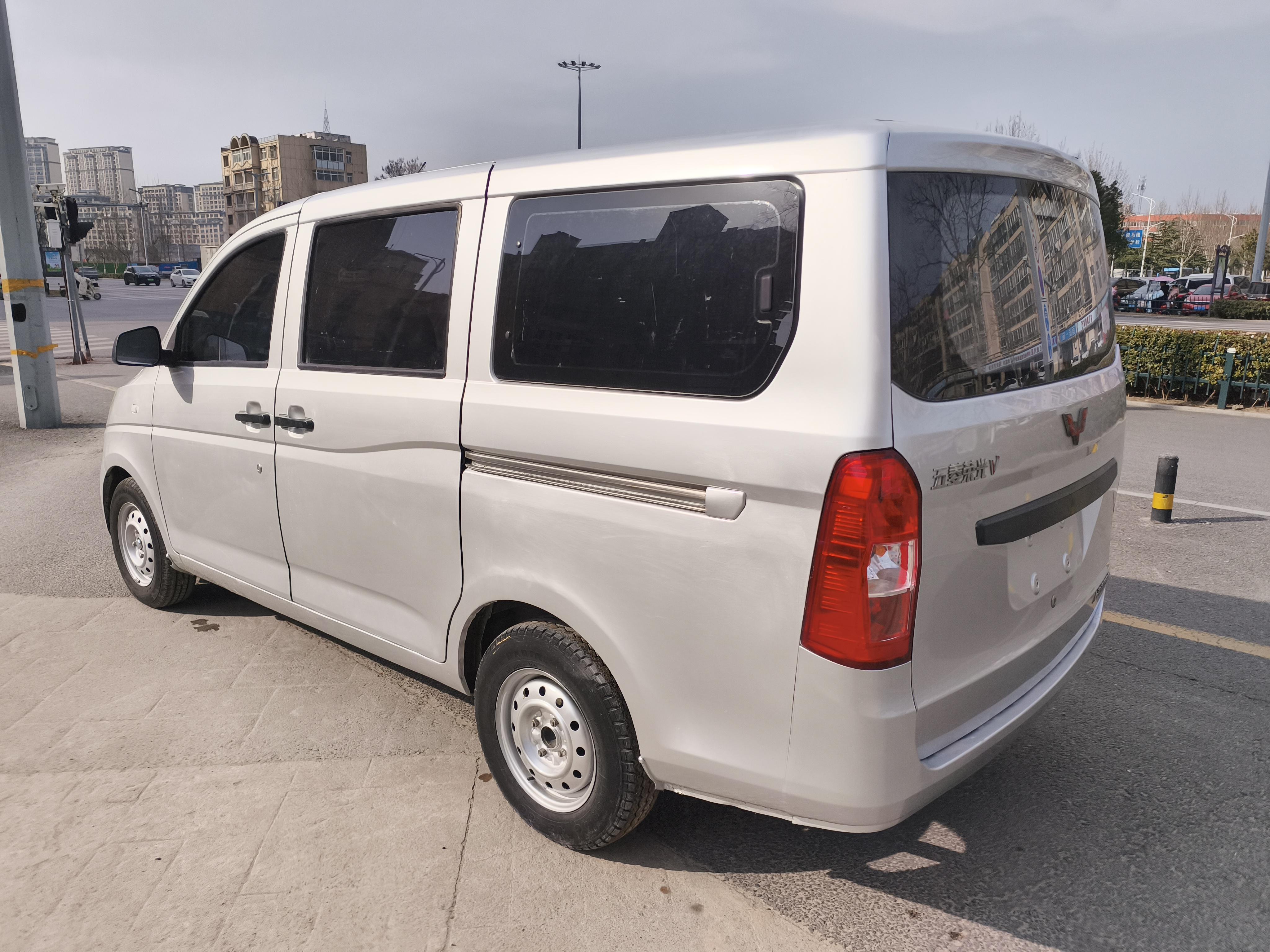 Wuling Rongguang V 2019 thumb 2