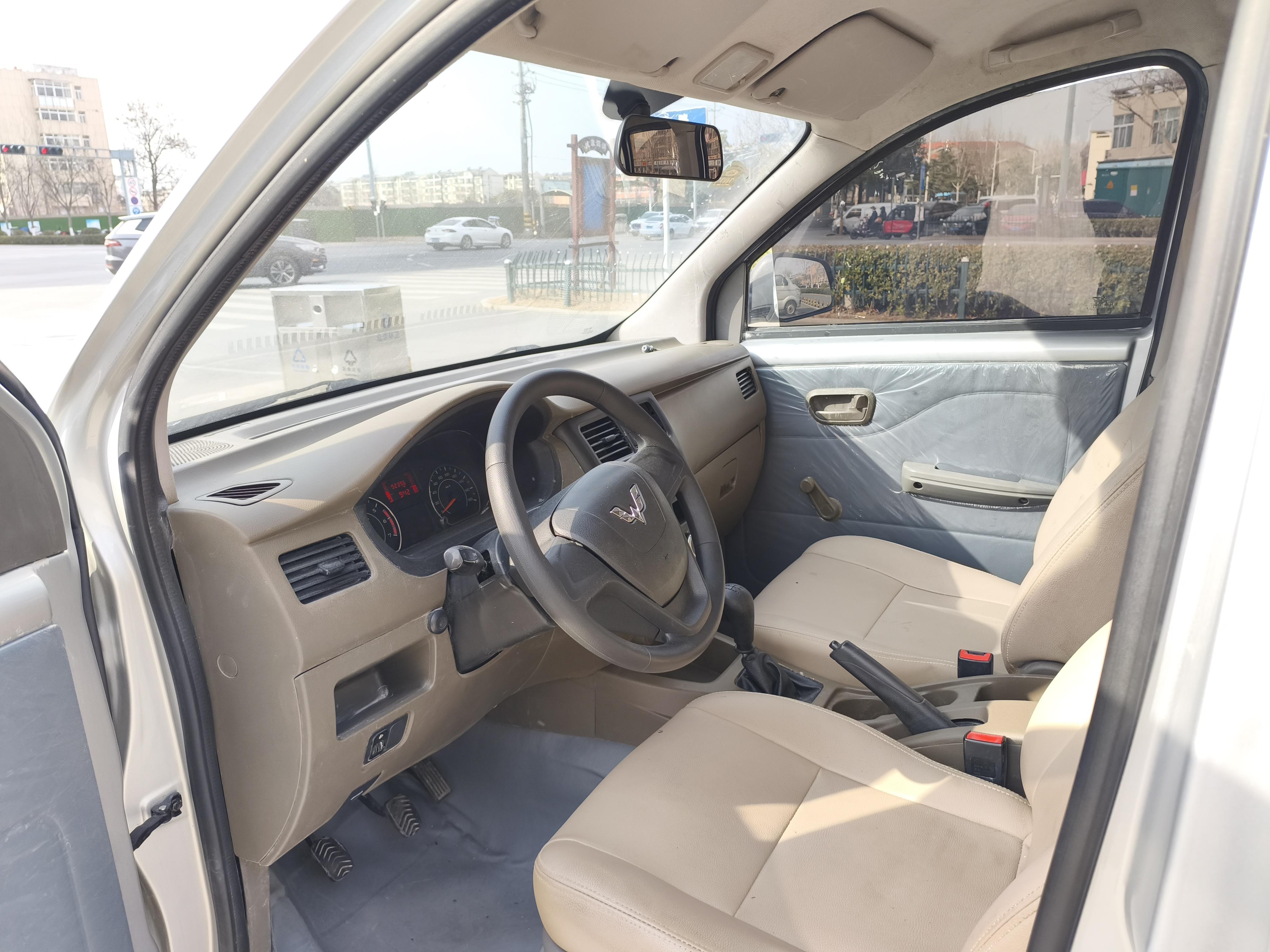 Wuling Rongguang V 2019 thumb 6