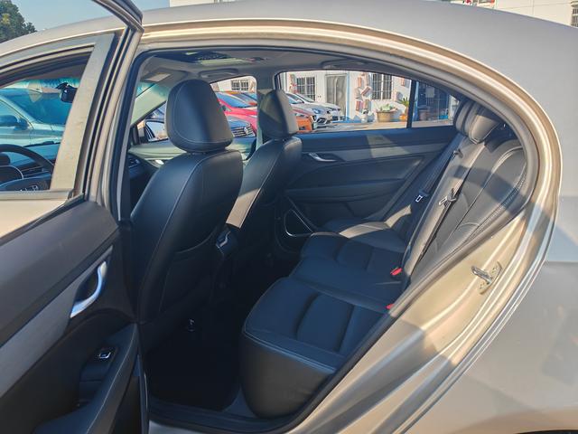 Geely Emgrand 2021 thumb 7