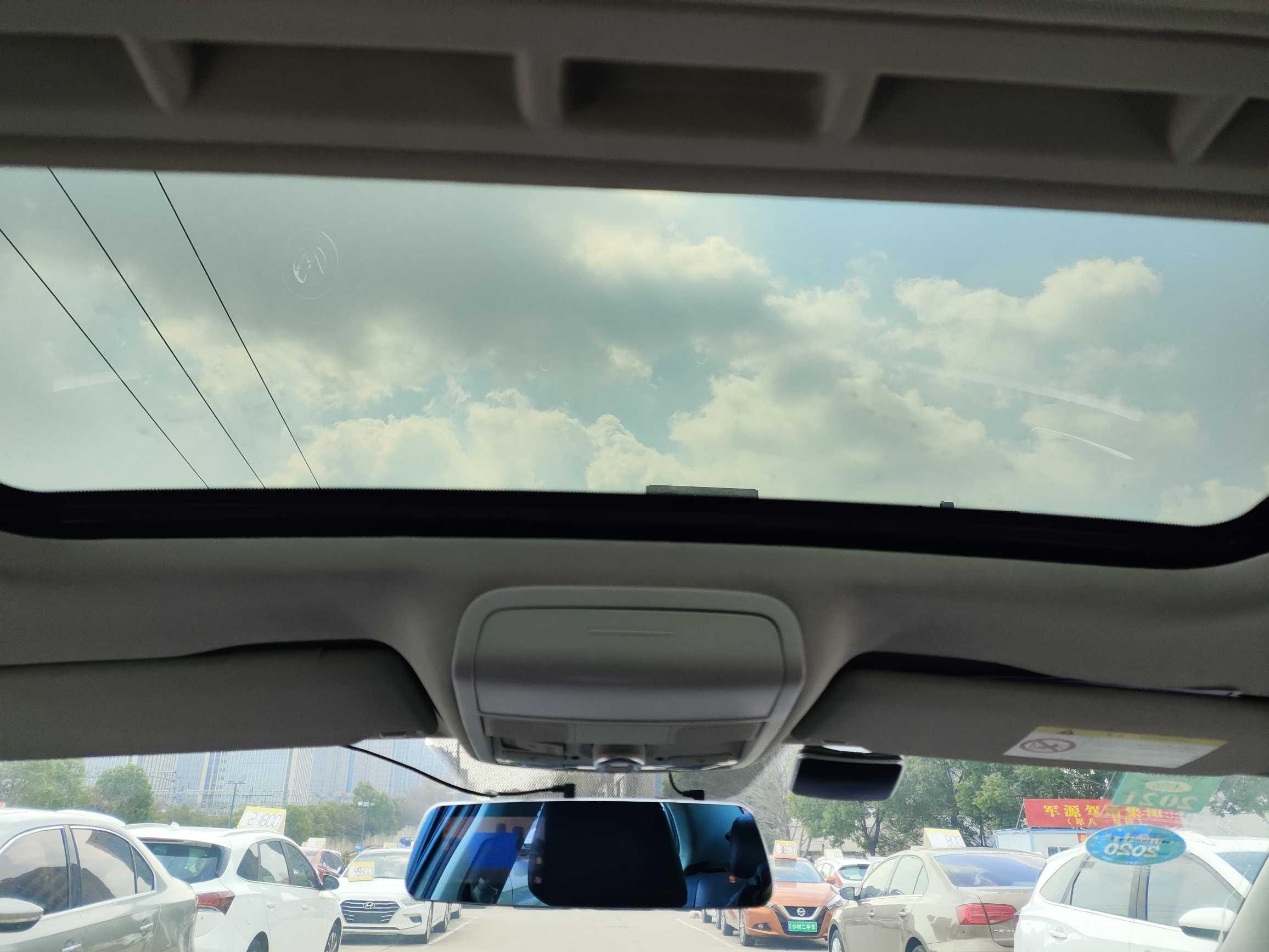 Volkswagen Sagitar 2015 thumb 4