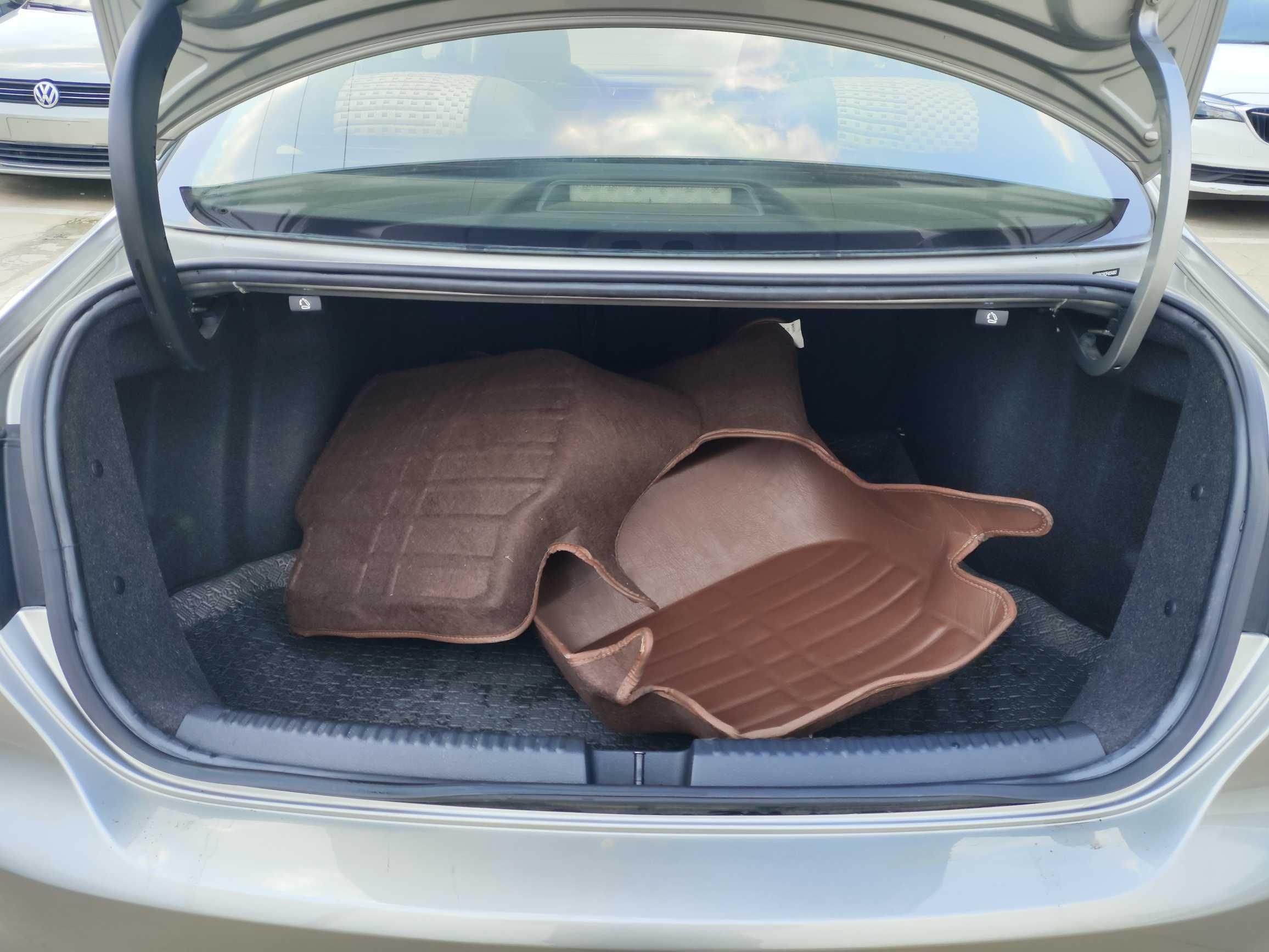 Volkswagen Sagitar 2015 thumb 9