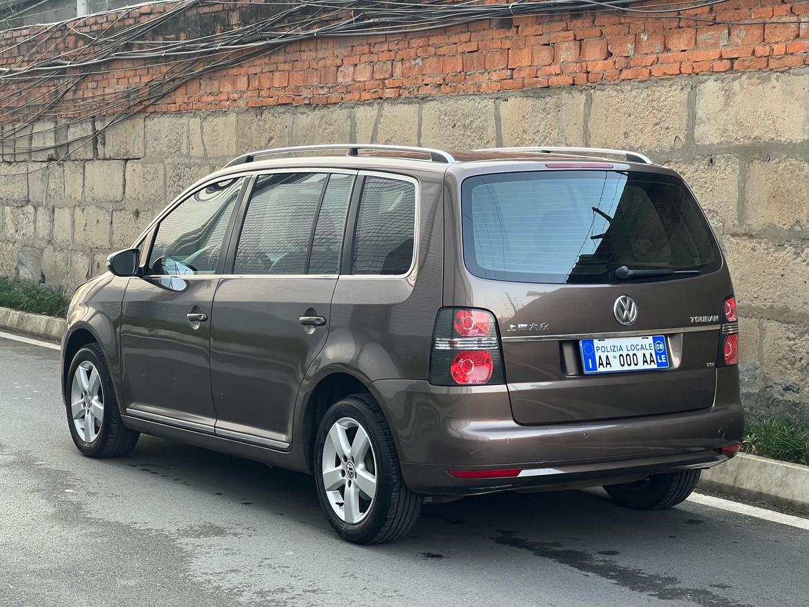 Volkswagen Touran 2014 thumb 2