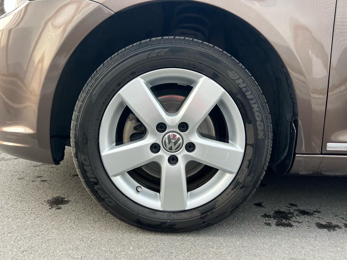 Volkswagen Touran 2014 thumb 6