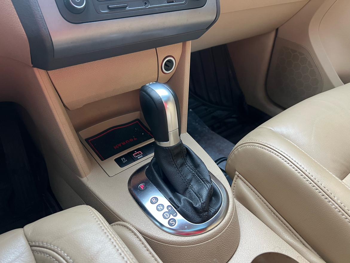 Volkswagen Touran 2014 thumb 11