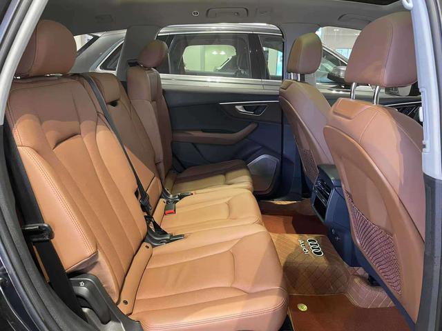 Audi Q7 2022 thumb 5