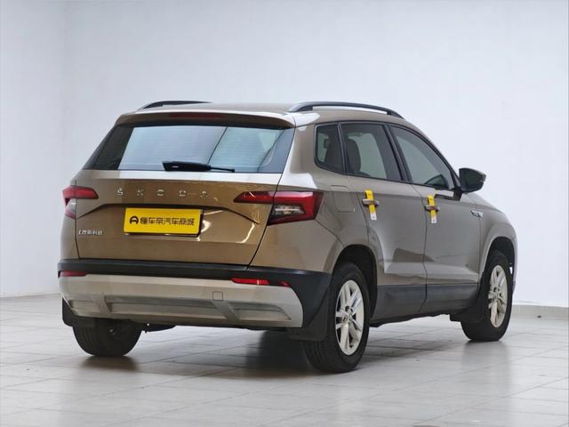 Skoda Karoq 2020 thumb 4