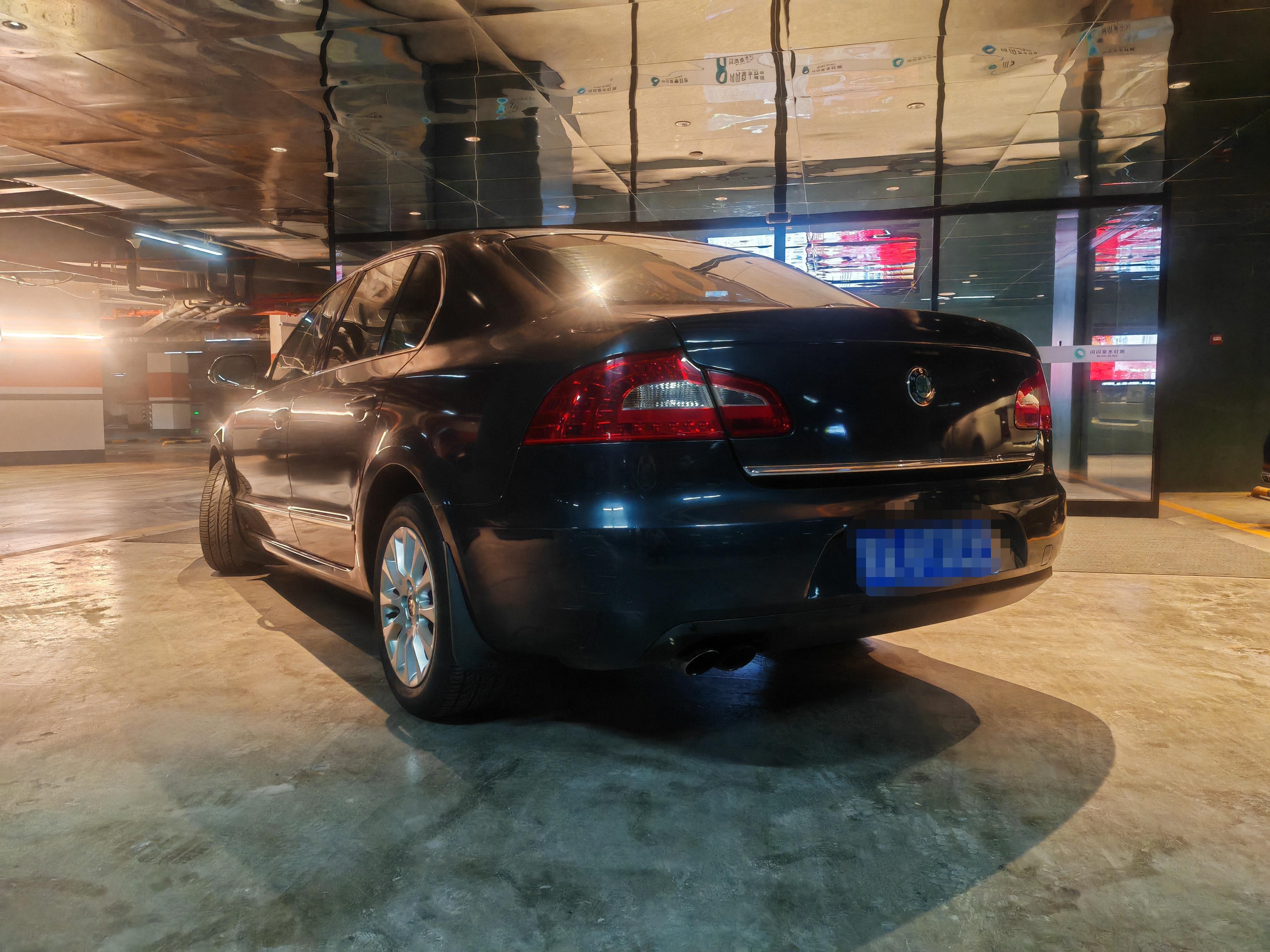 Skoda Octavia 2010 thumb 3