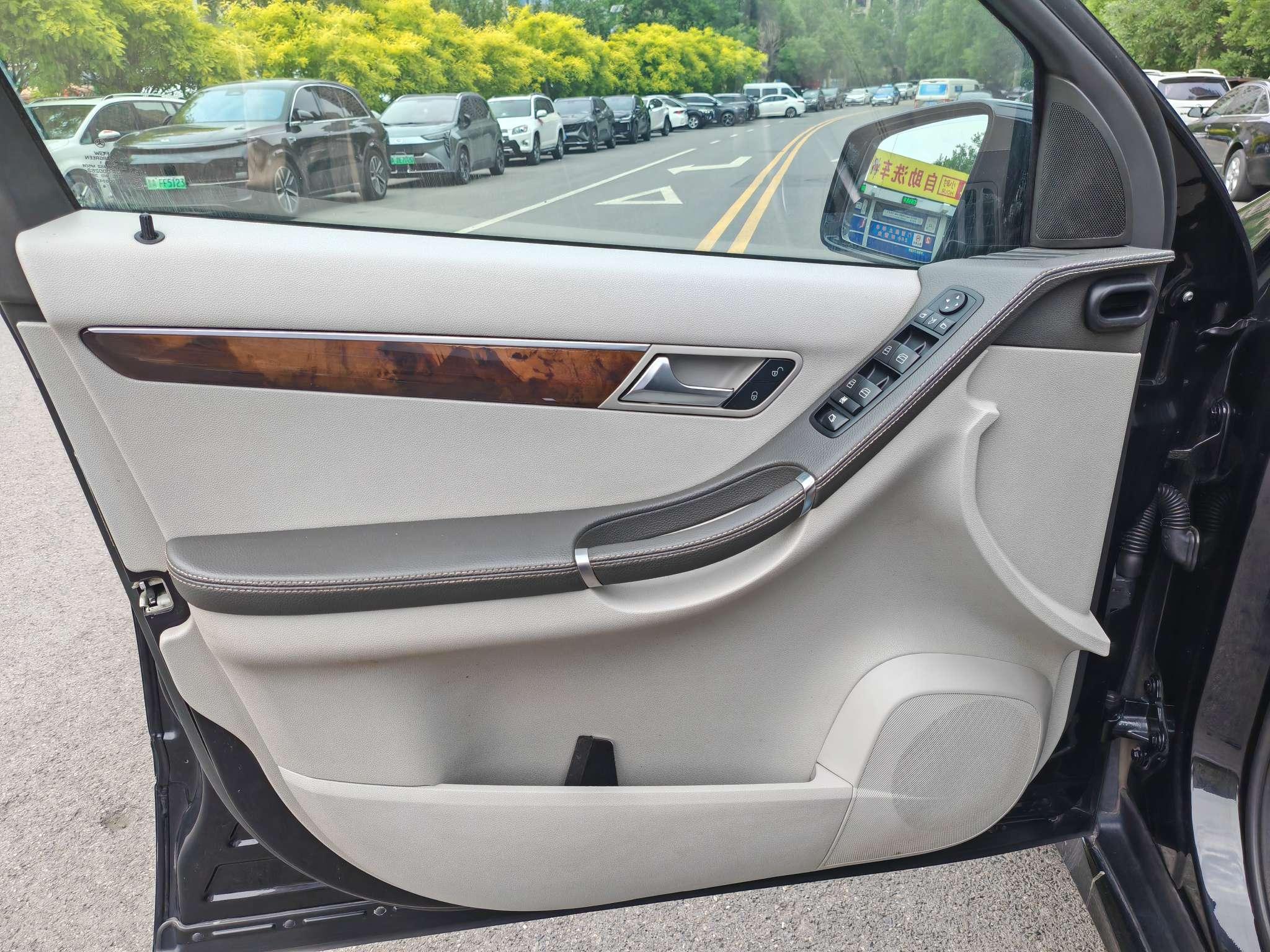Mercedes-Benz R-Class 2012 thumb 11